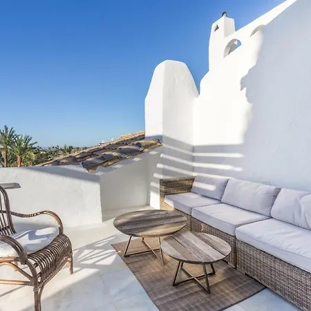 Aldea Blanca Puerto Banus *