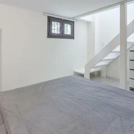 Aldea Blanca Puerto Banus * ماربيا